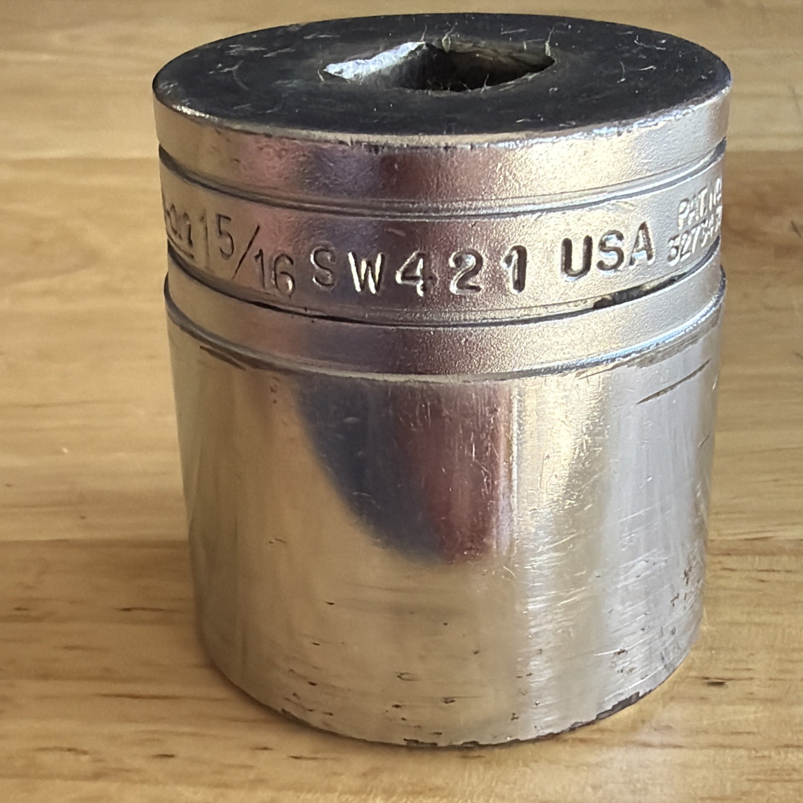 Snap On Tools 1-5/16″ Shallow Socket 1/2″ Drive 12 Point SW421 Vtg Made in USA