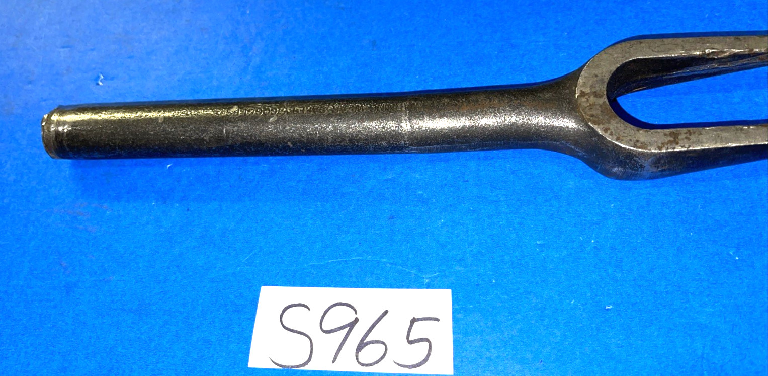 SNAP-ON TOOLS BALL JOINT/TIE ROD SEPARATOR TOOL A201 INCLUDES SHPPING IN THE US