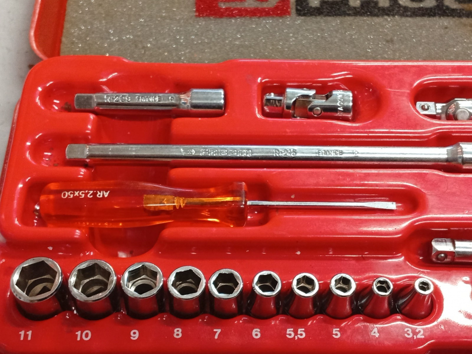 Vintage FACOM metric 1/4″ Drive, 19 Piece Socket Set, Made In France