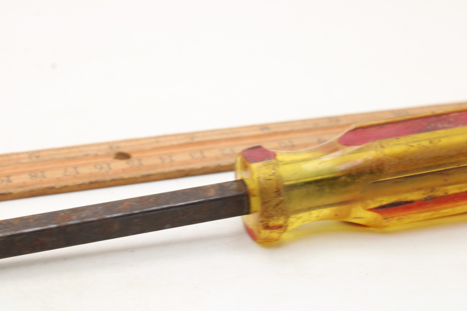 Mac Tools PJ8 3/8″ Tip Flat/Slotted Screwdriver 8″ Shaft Yellow/Red Handle USA