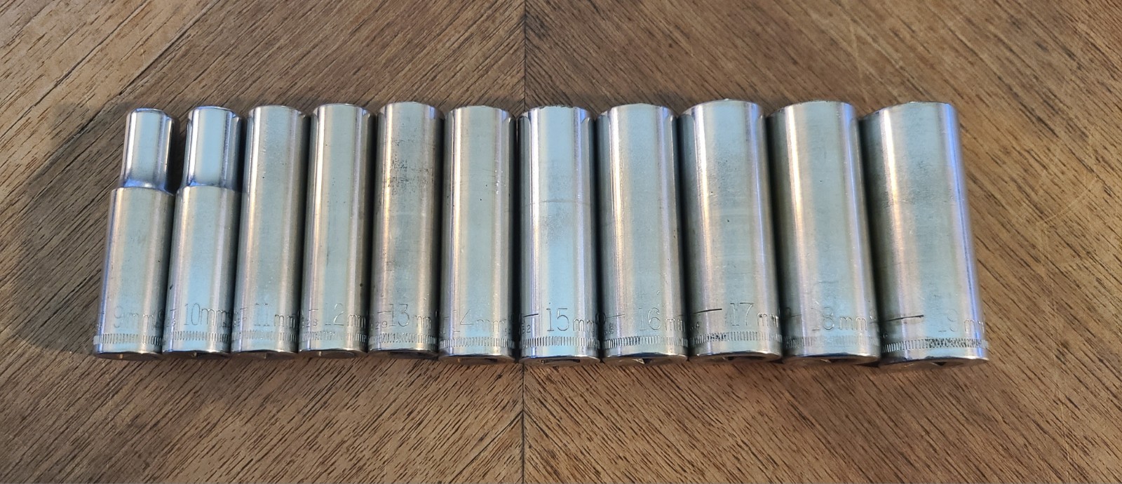Craftsman 11pc 3/8″ Drive Metric Deep Socket Set 6 Point 9mm-19mm V And G Socket