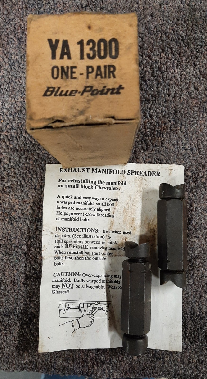 Blue Point YA-1300 Exhaust Manifold Spreader, 1 pair, used