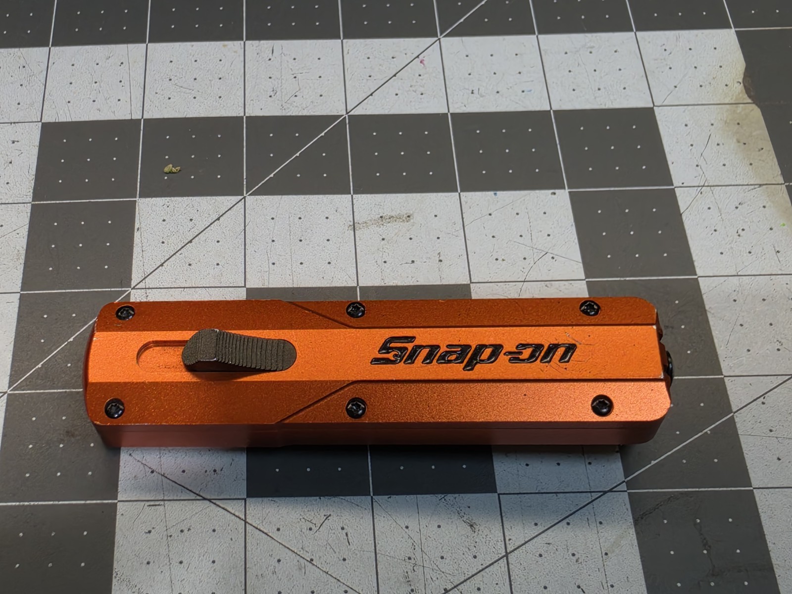 Snap On Out The Front OTF Retractable Prybar PBFT60O Orange With Belt Clip