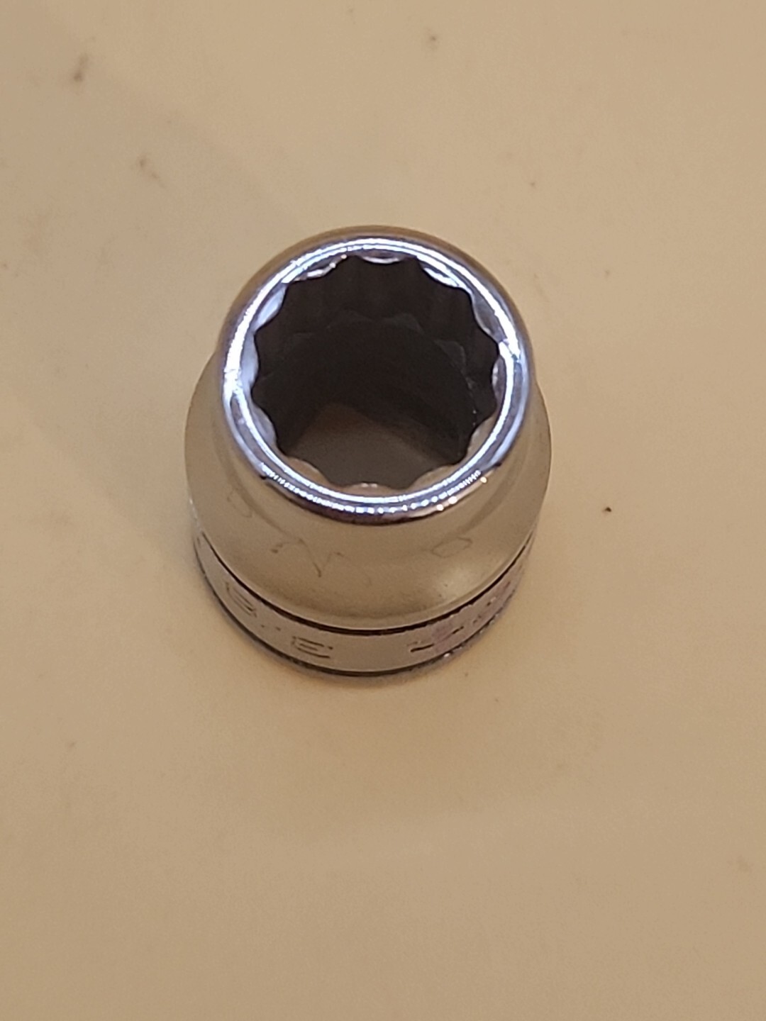 Snap-on Tools 3/8″ Drive 3/8″ Socket F121 12-Point SAE USA