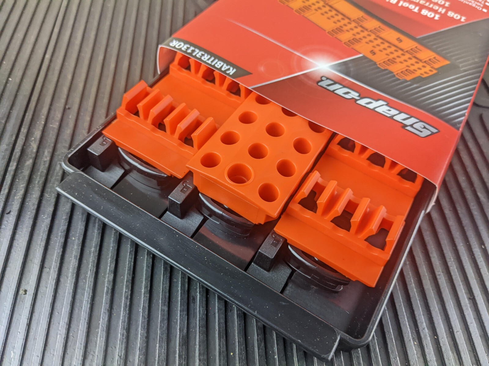 #at128 NEW Snap On 3 Row 108 Tool Bit Boss KABITR3L13OR In Orange