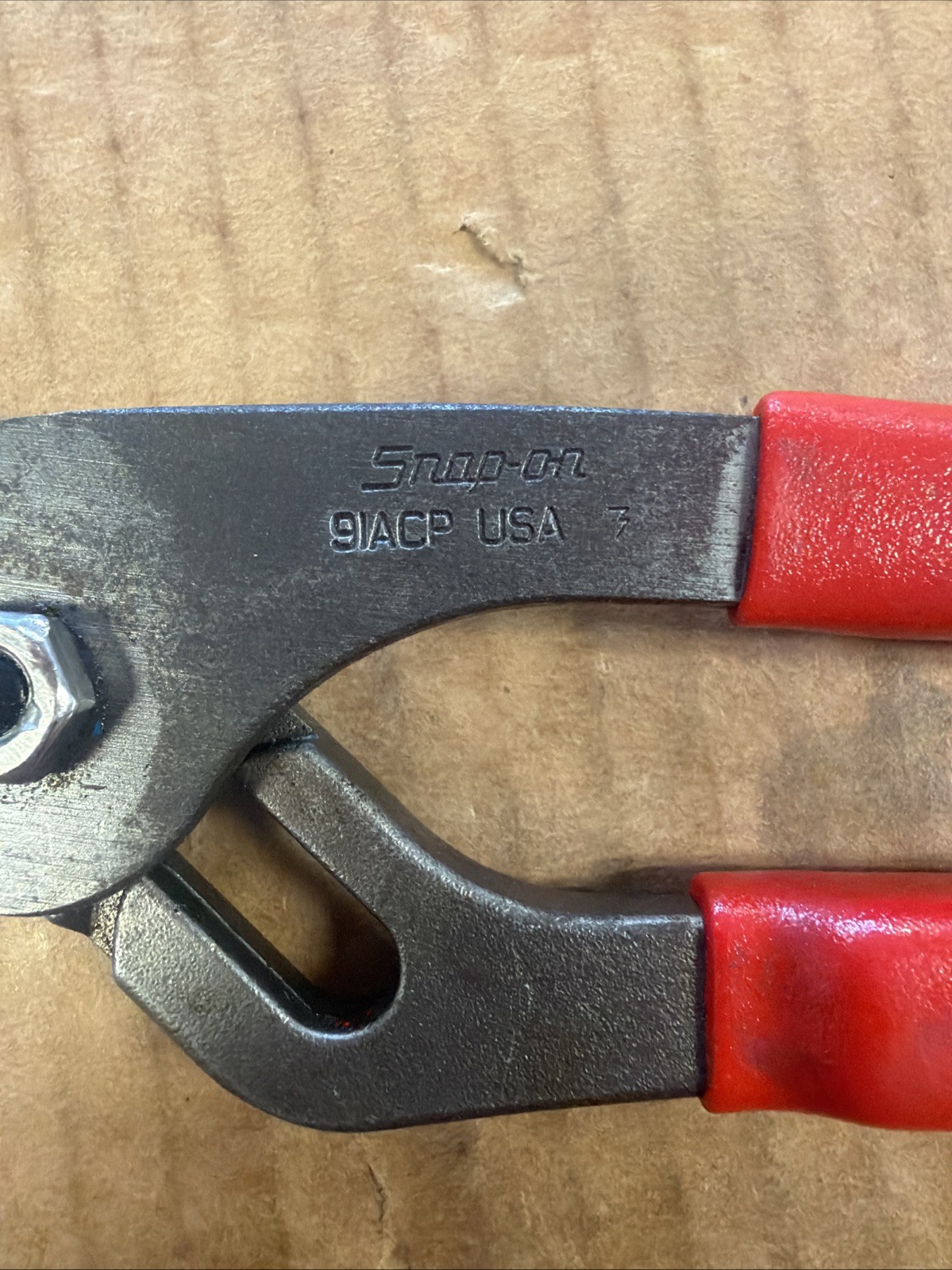 (F2626) Snap-On Tools USA 91CP 9″ Slip-Joint Tongue & Groove Pliers Red