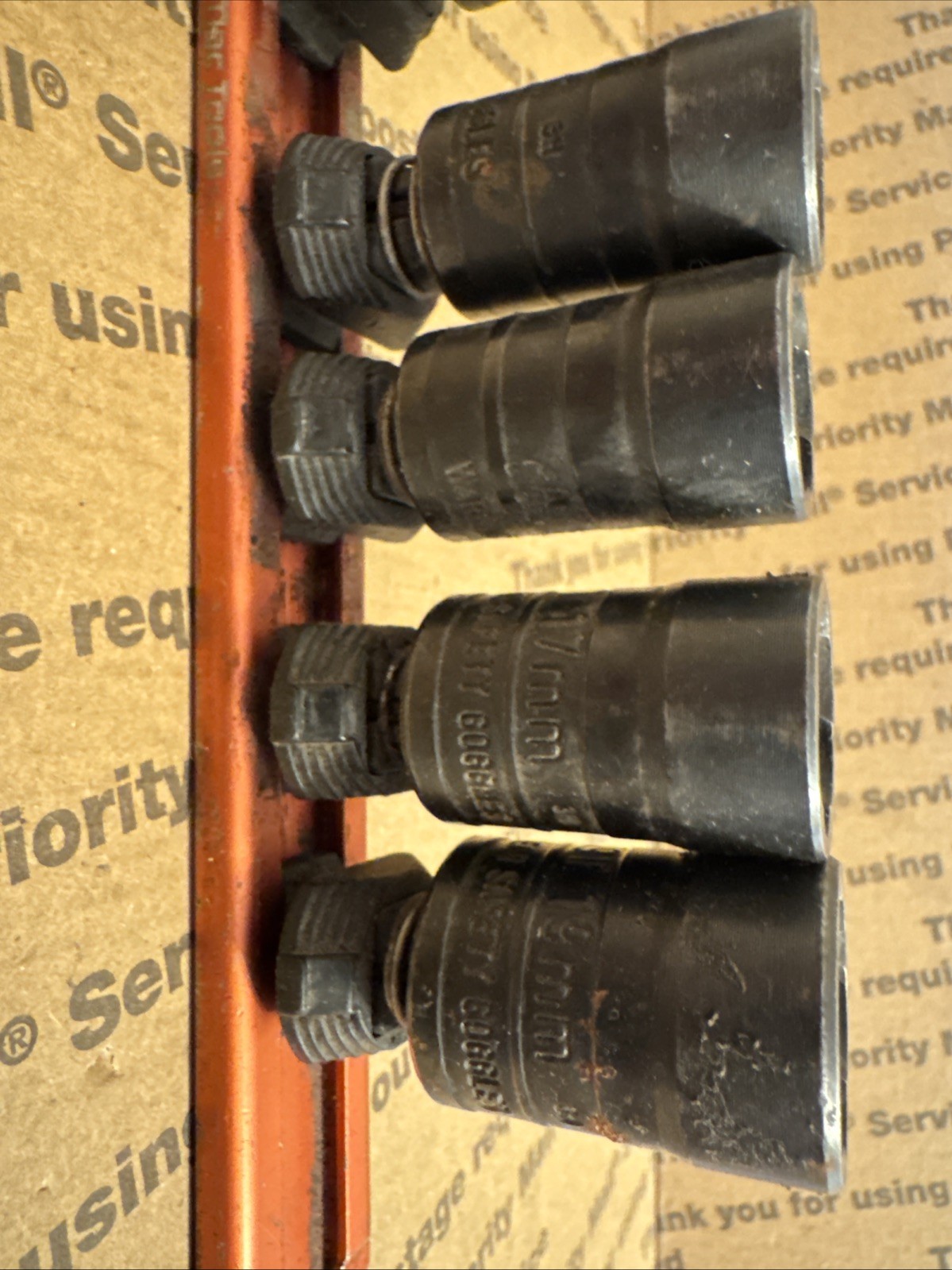 Mac Tools 9 Pcs 3/8″ Drive Twist Socket Set 10-19mm Missing 18mm XT Series