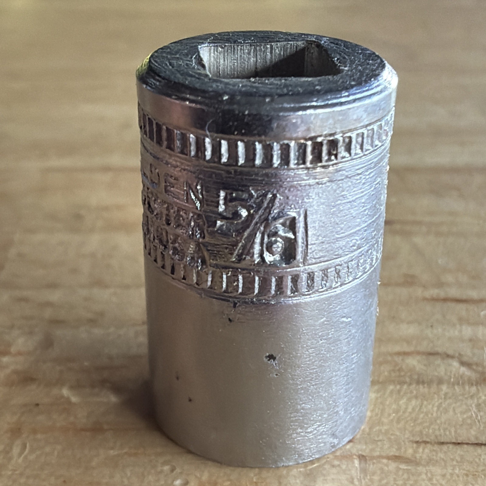 Walden Worcester 5/16″ Shallow Socket 1/4″ Drive 8 Point Double Square 3160 USA