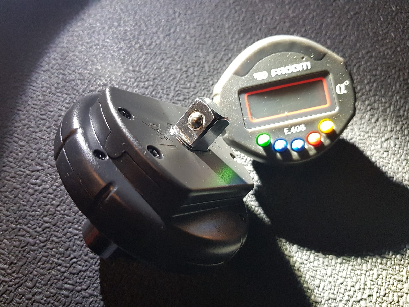 Facom e.404 digital angle finder & e.506-340s digital torque adaptor.