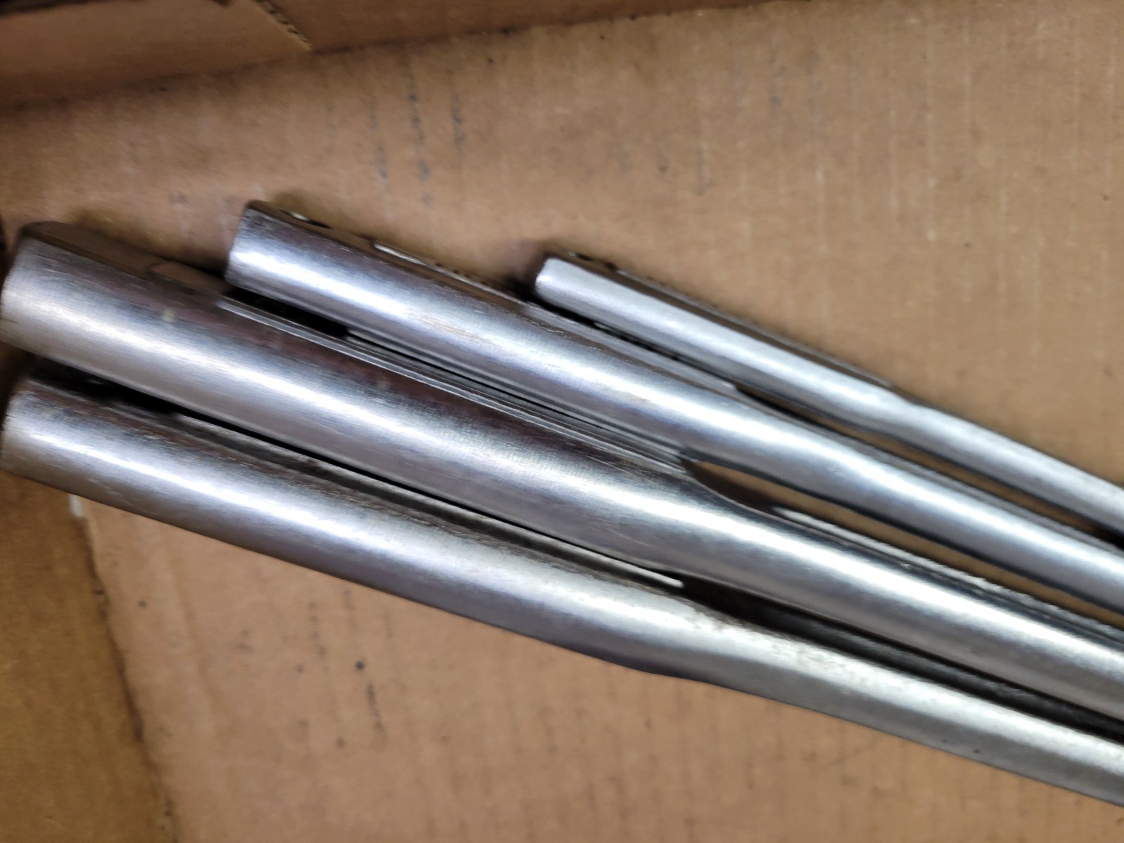Craftsman USA 4-Piece Breaker Bar Set 1/4 + 3/8 + 1/2″ + 1/2″ long