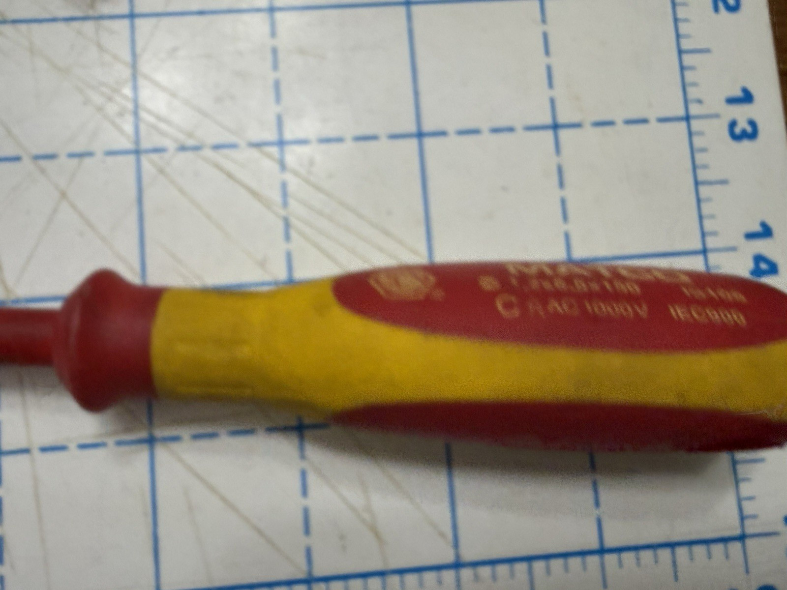 2 Matco Tools AC 1000v Insulated Phillip & SLOTTED Screwdriver IS84P2 & IS106