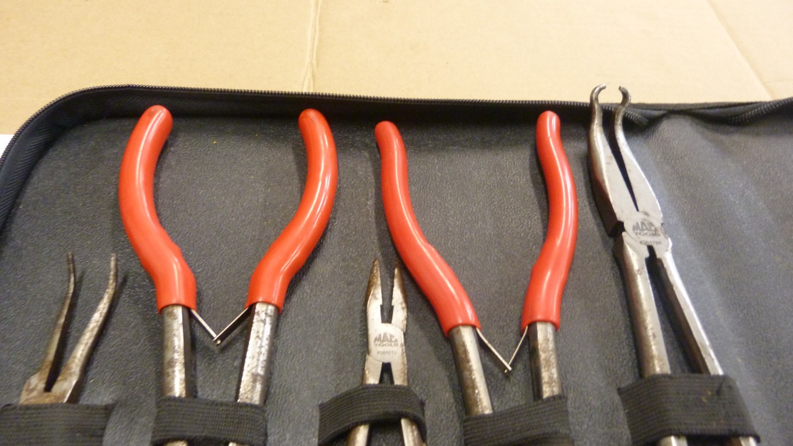 Mac Tools 9Pc Combination Pliers Set WITH CASE.