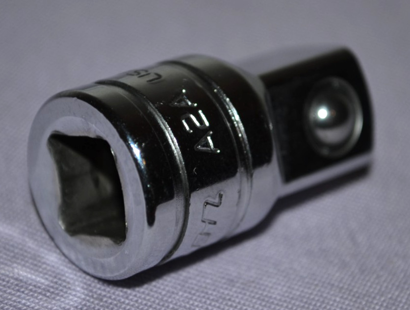 Genuine Snap-On A2A 3/8″ to 1/2″ Drive Chrome Socket Adapter USA — Excellent