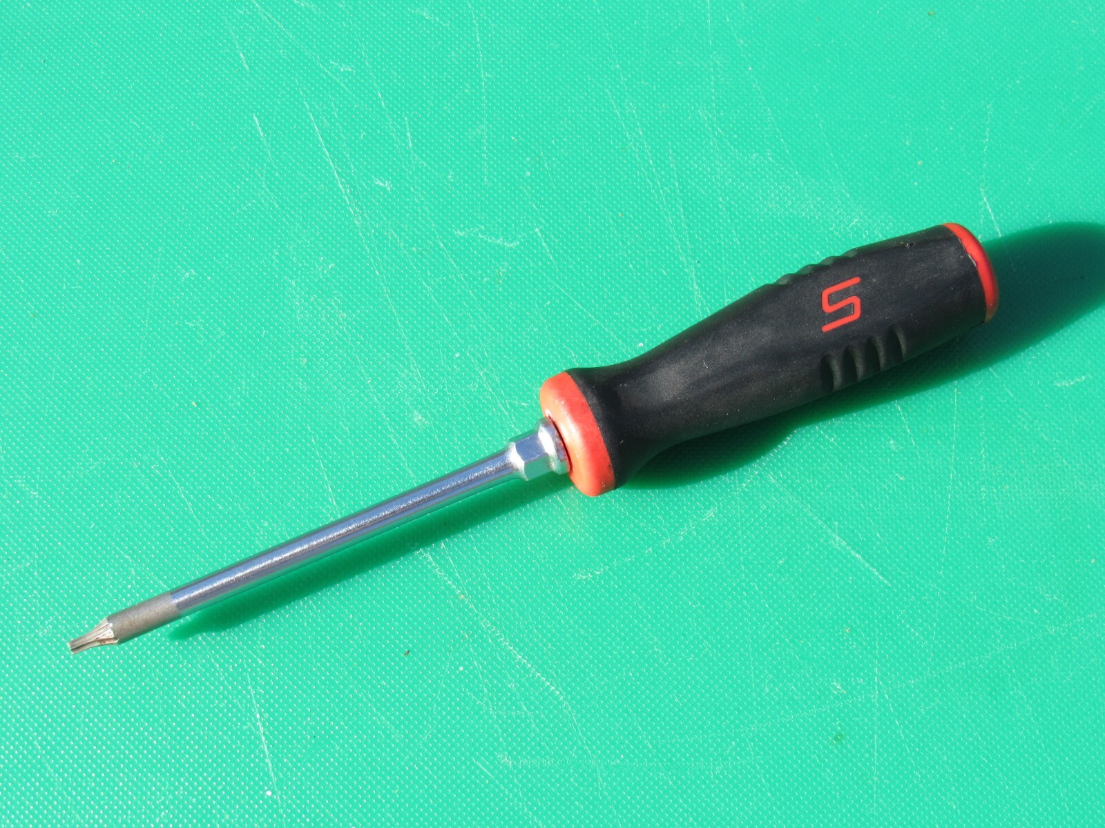 SNAP ON SGDT308 T8 BLACK RED MINI SOFT GRIP HANDLE TORX SCREWDRIVER SGDT 308 T 8