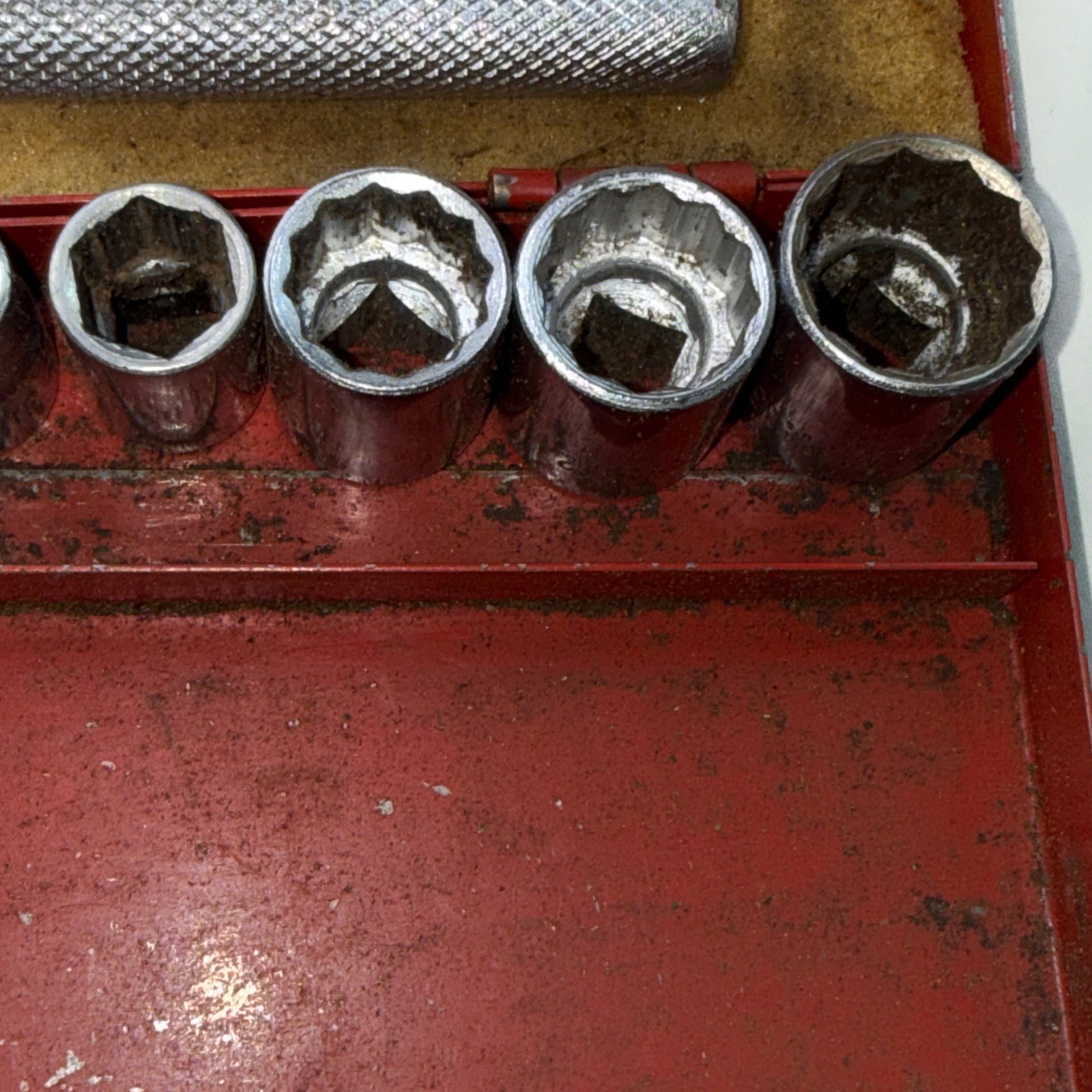 Vintage Thorsen #77 J – 3/8″ Drive Socket Ratchet Wrench Set – USA 17 Pcs + Case