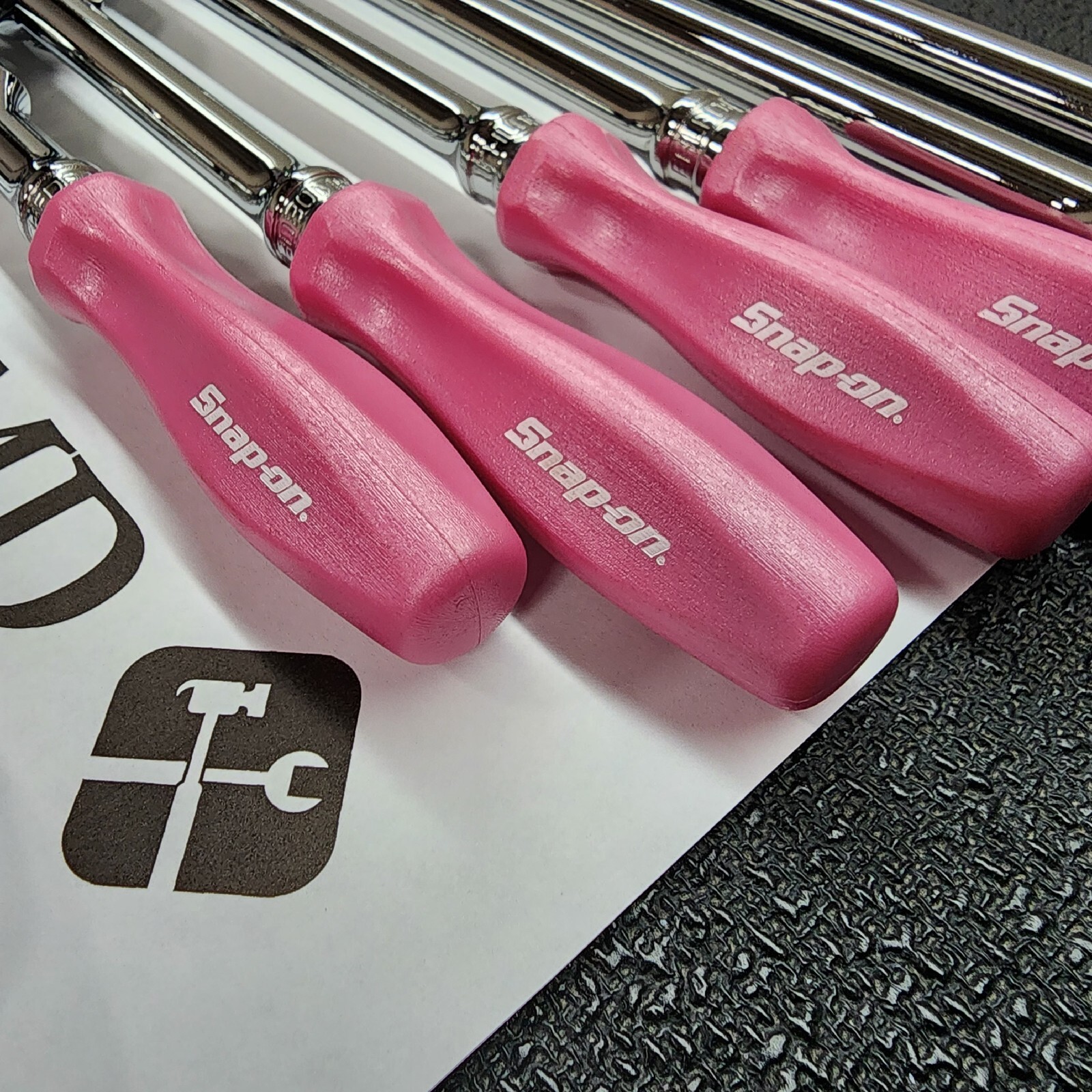 Snap-on Tools NEW 8pc PEARL PINK Hard Handle 3/8″ Drv Fixed Flex Ratchet Lot Set