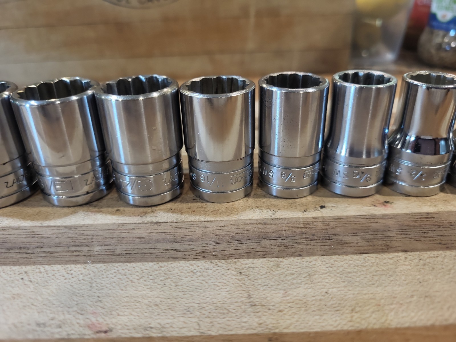 Snap On 10 Pc. 1/2″ Drive 12 Pt SAE Shallow Socket Set 7/16″-1″ SW 141-SW321