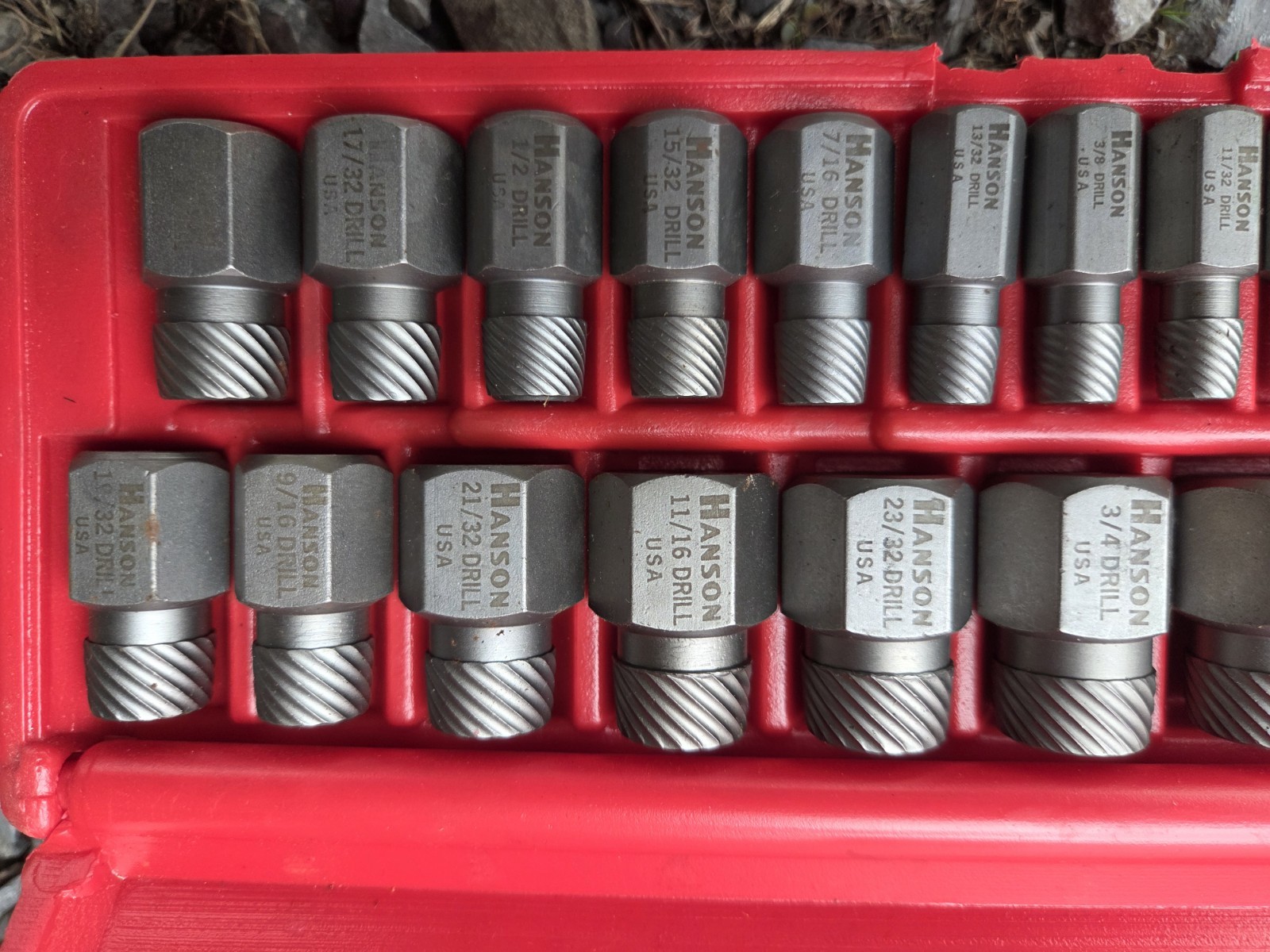 Irwin Hanson Screw Extractor Set, model 53227 is a 25-piece.
