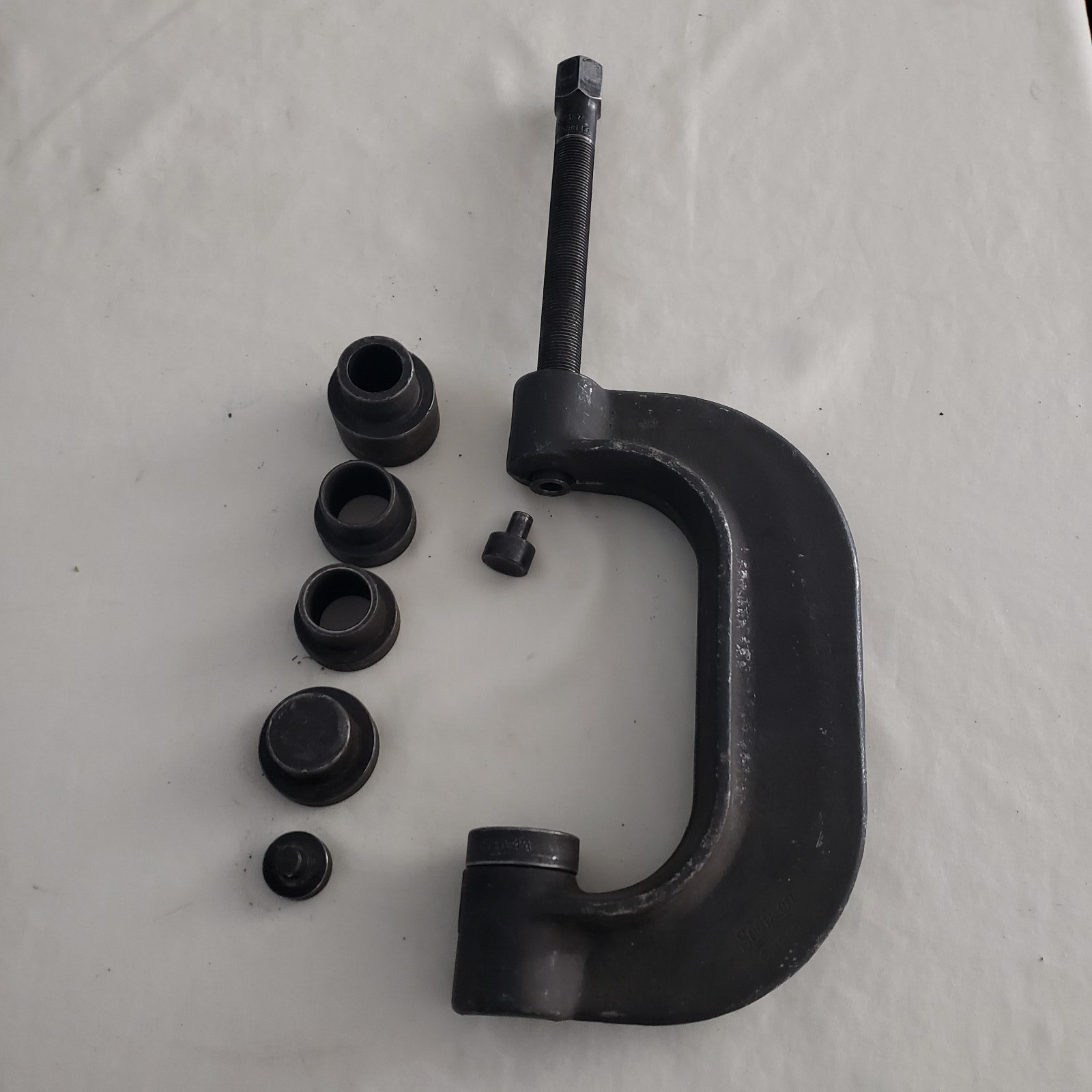 Snap-on Tools CJ91D Ball Joint Universal Bearing Press & 7 Adapters Accessories