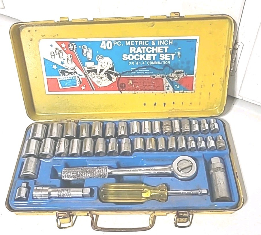 Royal Tools 40 Piece SAE & Metric Ratchet Socket Vtg Tool Set No 275 & S-K TOOL