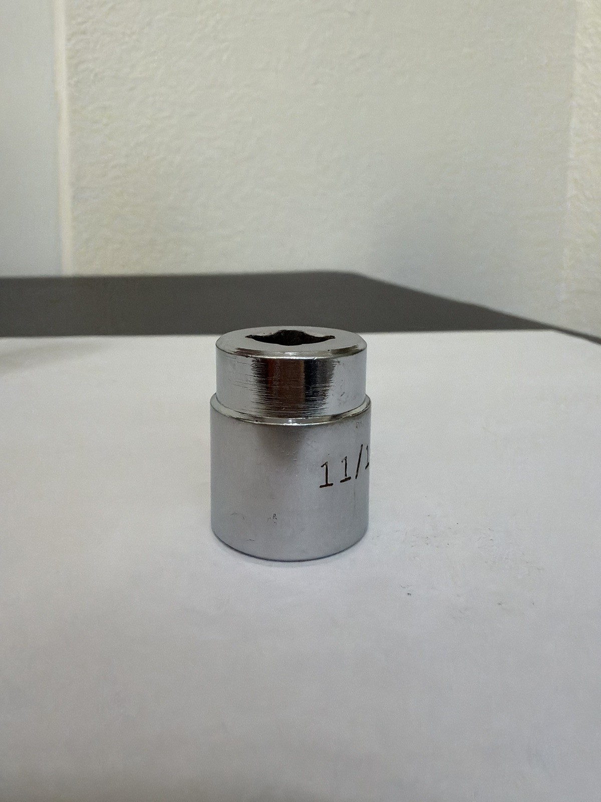 Mac Tools Shallow Chrome Socket X226 11/16 SAE 6pt 3/8in Drive USA Tool Mechanic