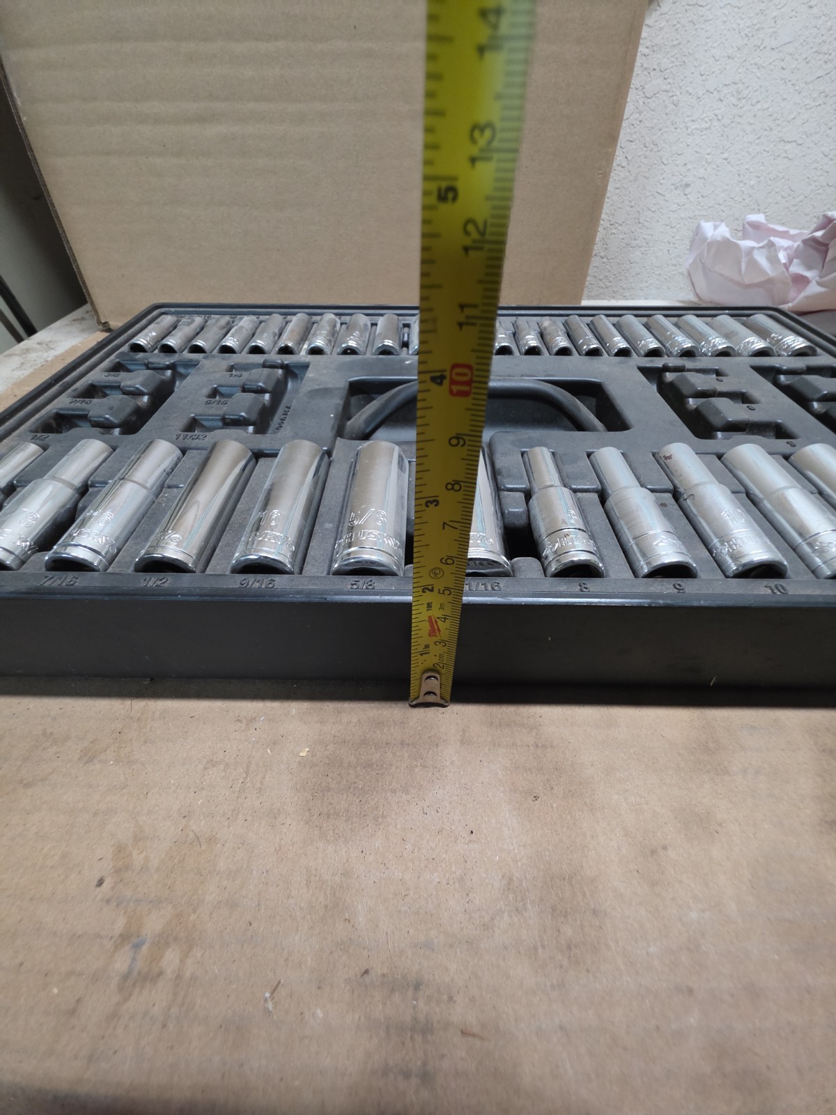 Husky 1/4 & 3/8 in Drive Deep Socket Set 6 PT 35 piece with tray4-13mm 5/32-1/2