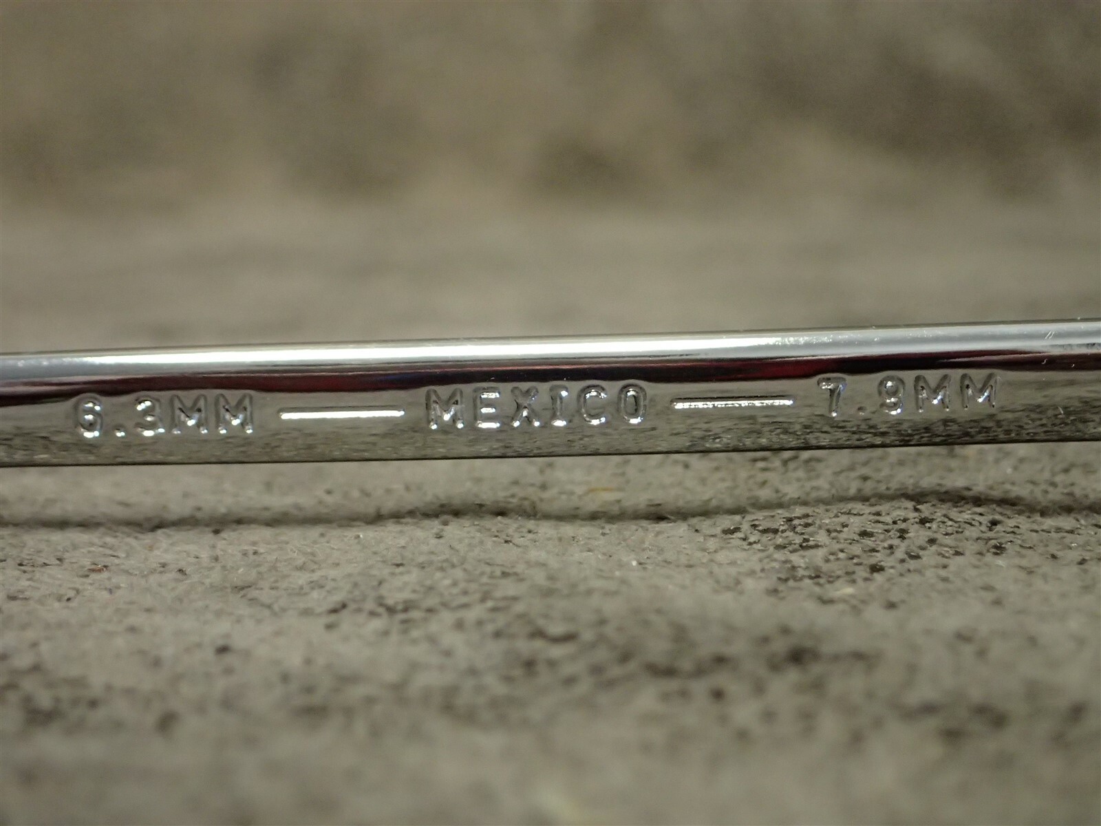 #3018 URREA 1/4″ x 5/16″ Open End Chrome Wrench Chrome Steel Alloy (BN10)