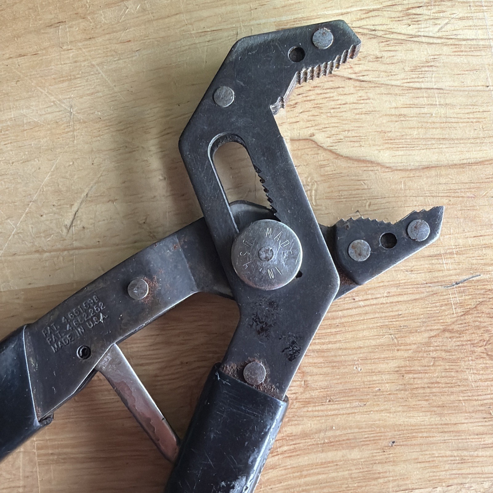 Craftsman Professional 9″ Robo Grip Pliers Self Adjusting 45010 Made in USA
