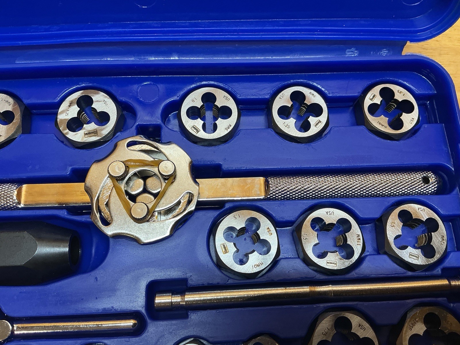 Irwin Hanson 26317 41 Pc. Metric Hex Tap & Die Set (3mm-12mm)