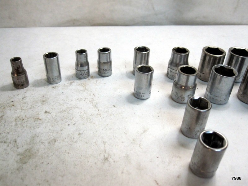 CRAFTSMAN set of 15 sockets mix lot see description