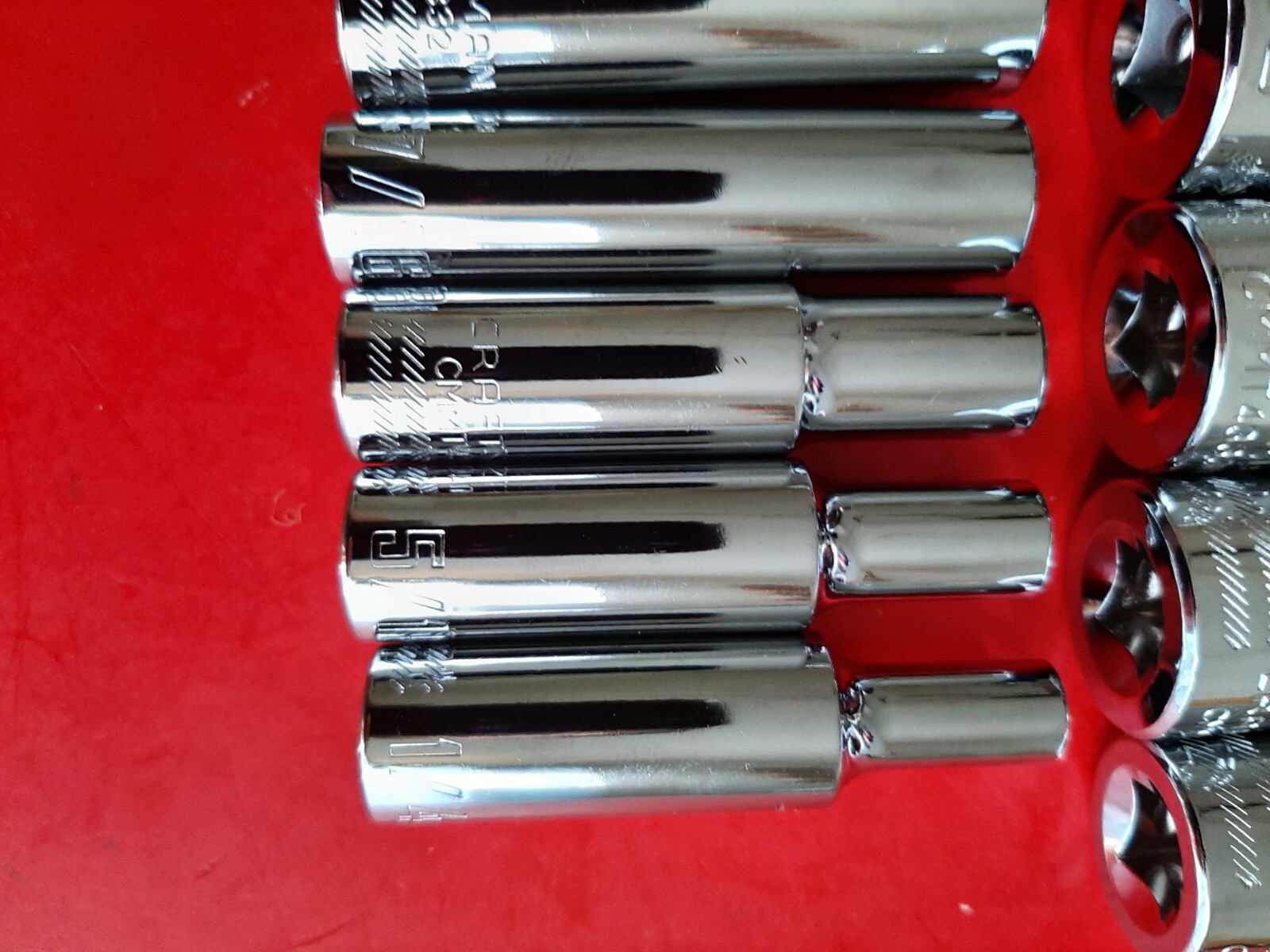 NEW Craftsman Tools 11 Piece 3/8″ Drive SAE 6 Point Deep Socket Set 1/4″ to 7/8″