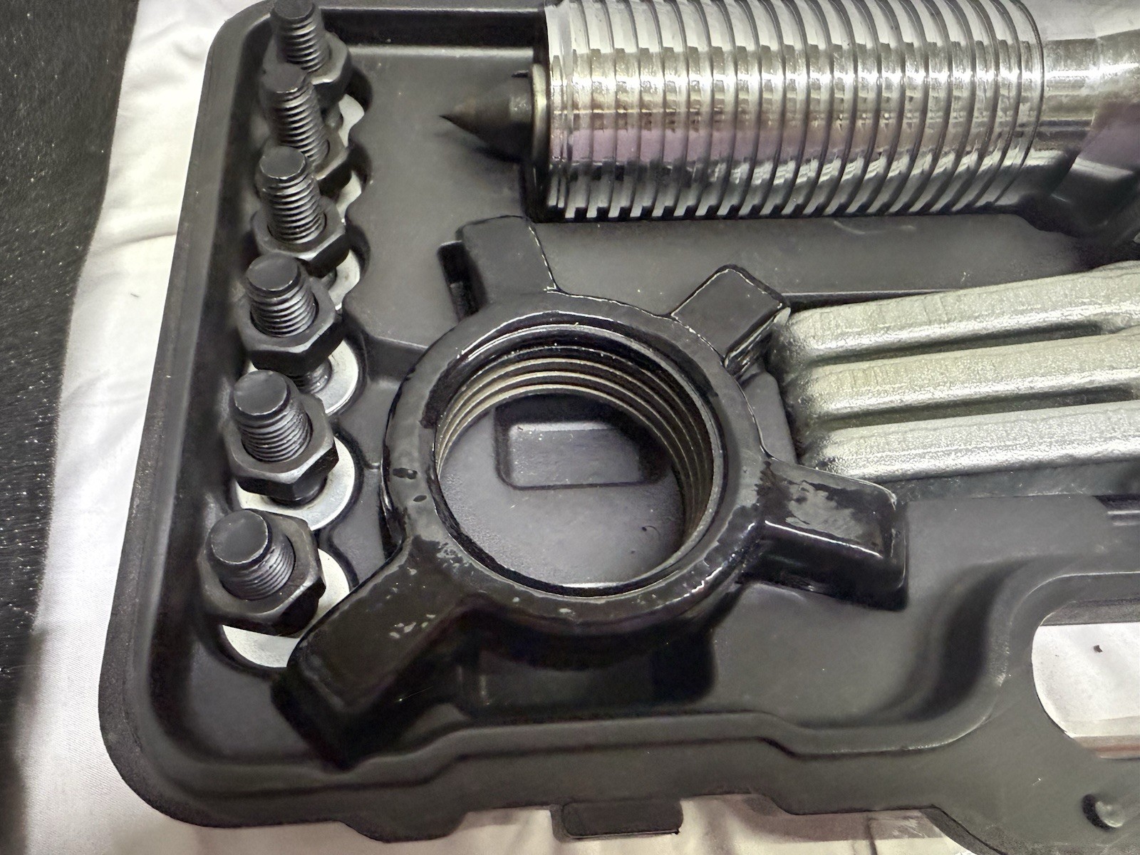 Pittsburg 10 Ton 3-Jaw Hydraulic Gear Puller