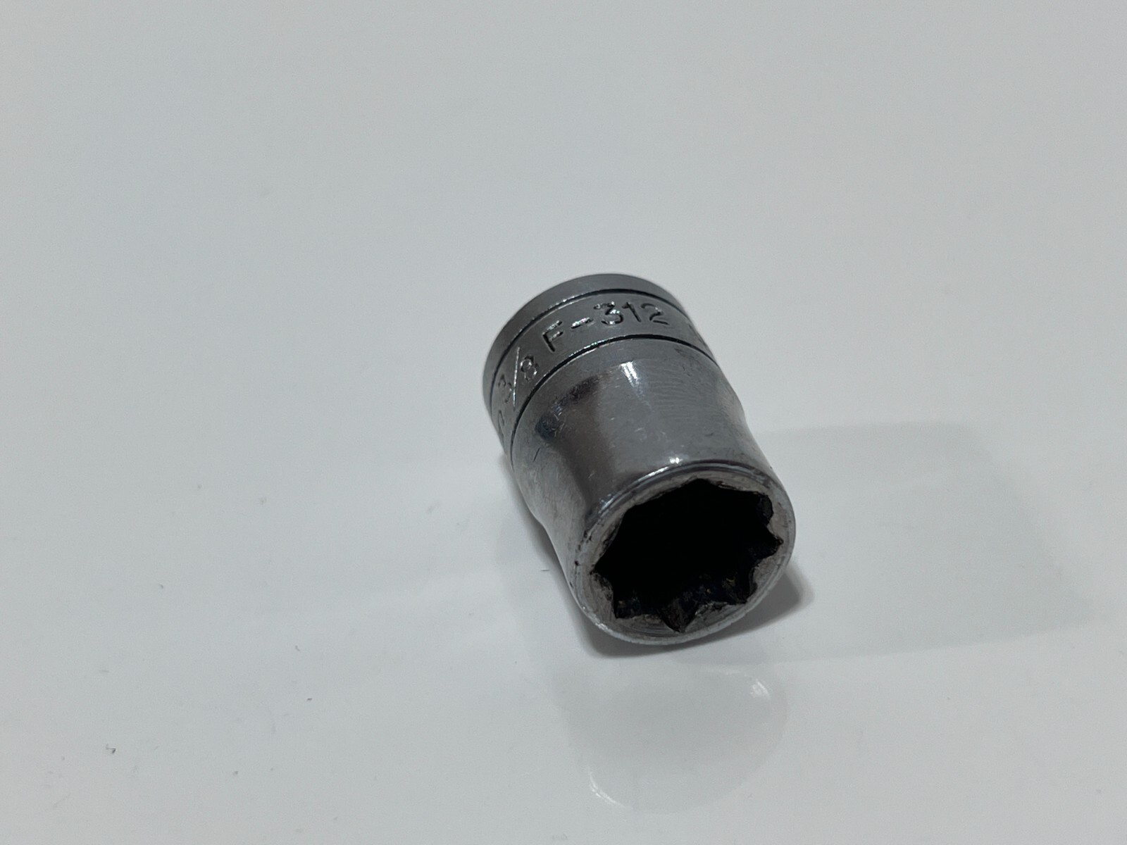 Snap-On Tools USA F312 3/8″ SAE Double Square 8-Point Socket – 3/8″ Drive