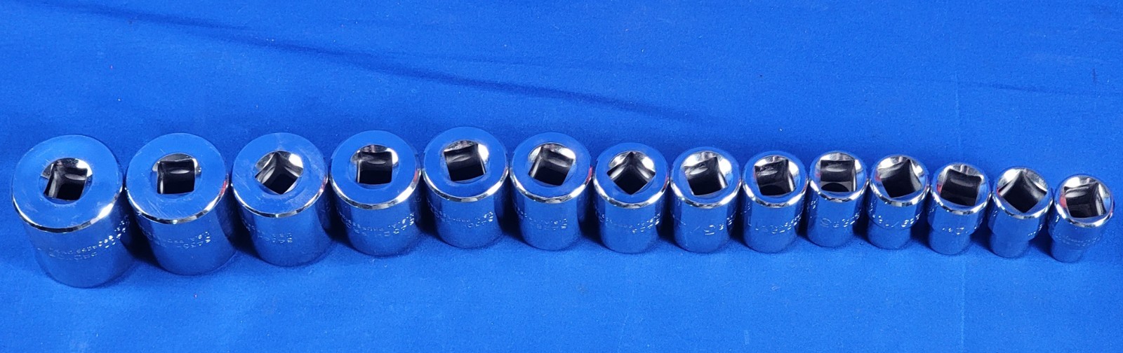 Stanley Proto 26 PC 6 Point 1/2″ Drive SAE Socket Set w/ J5467 1/2″ Breaker Bar