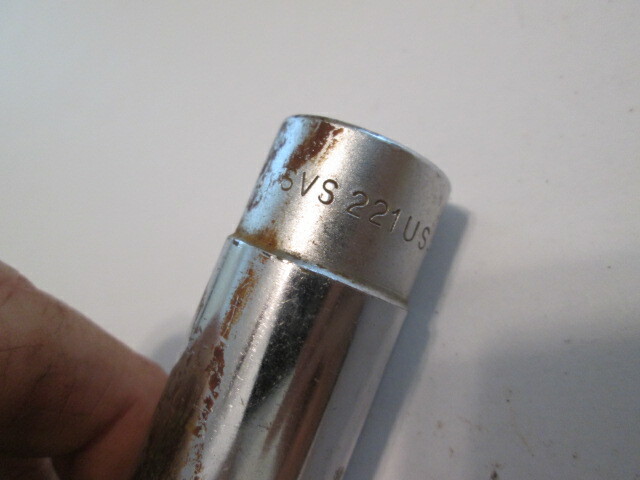 Snapon 1/2″ drive 11/16″ 12 point Deep Socket SVS221