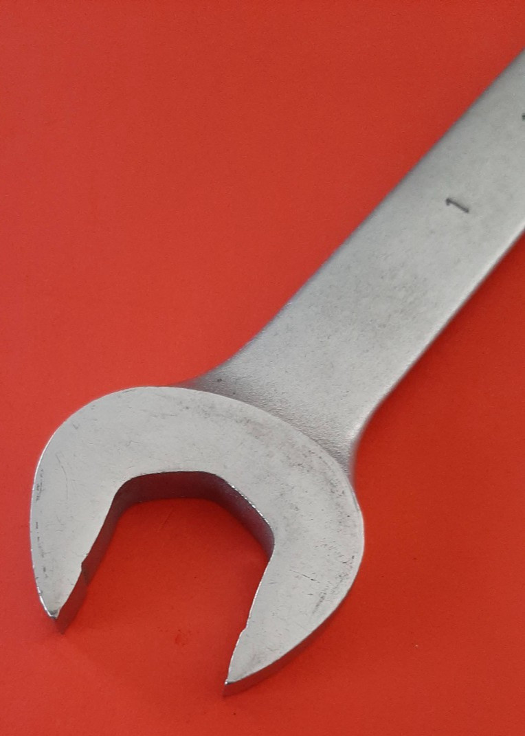 Proto 1232ASD 1″ 12Pt Point Combination Wrench Anti-Slip Design Satin