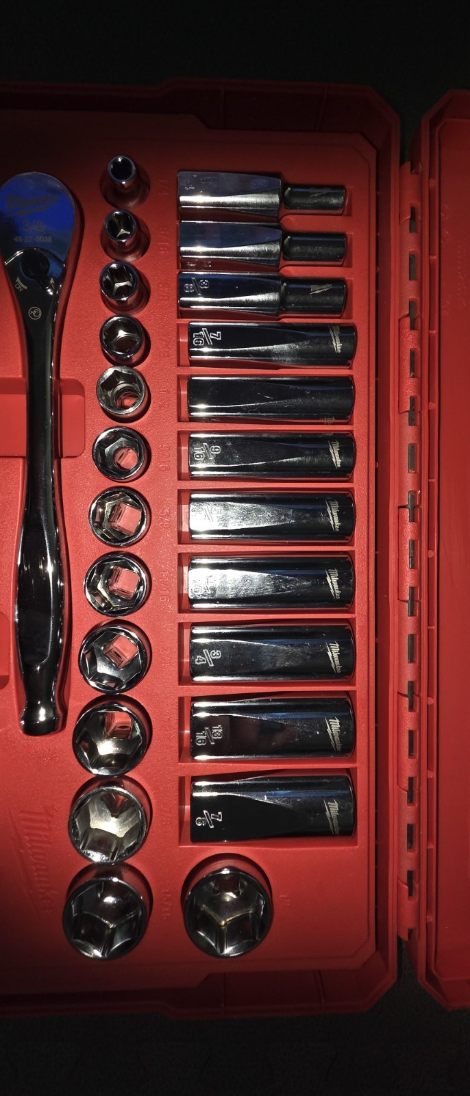 MILWAUKEE 48-22-9008 56-Pc. 3/8 in. Drive SAE/Metric Ratchet and Socket Set