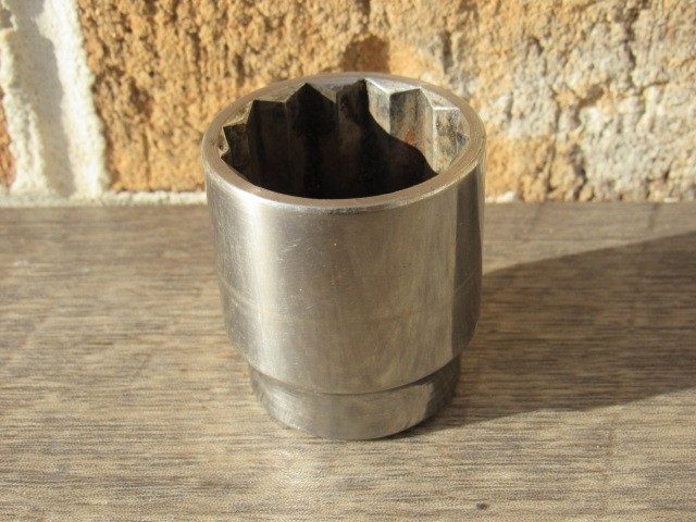 MATCO C422 1/2″ DRIVE 1 5/16″ CHROME SHALLOW 12 POINT 1 & 5/16″ C 422 SOCKET SAE