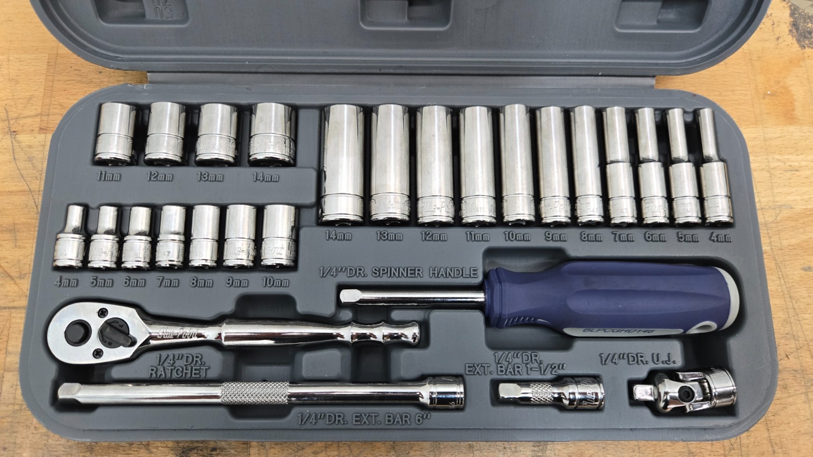 Blue Point BLPGSSM1427, 1/4″ Drive Metric Socket Set, 27 Piece w/ Case