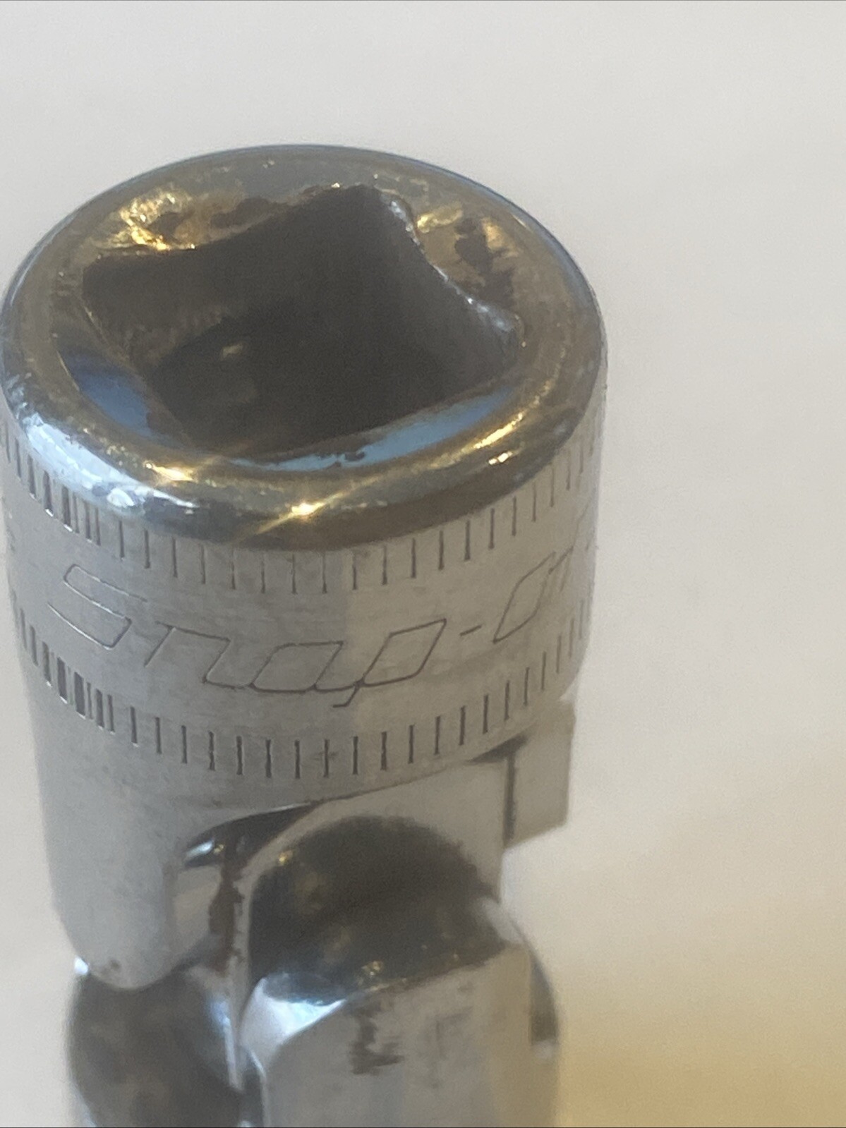 Snap-on Tools USA NEW 3/8″ Drive 12mm Metric Shallow 6PT Swivel Socket FSUM12A
