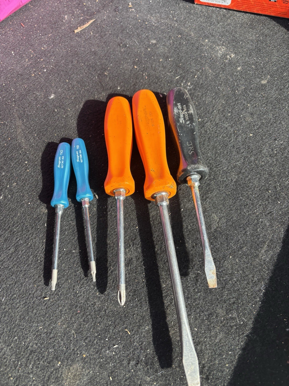Snap On Tools Screwdrivers A Lot 5 Screwdrivers SDT SSD6 SSD4 Used Condition!