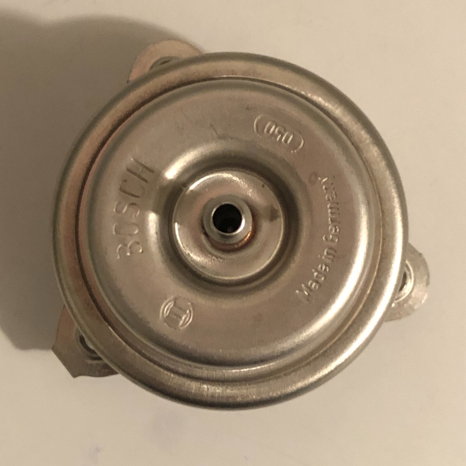 NOS FORD OEM 5.0L 5.8L 7.5L Fuel Pressure Regulator Kit F4CZ-9C968-A Complete