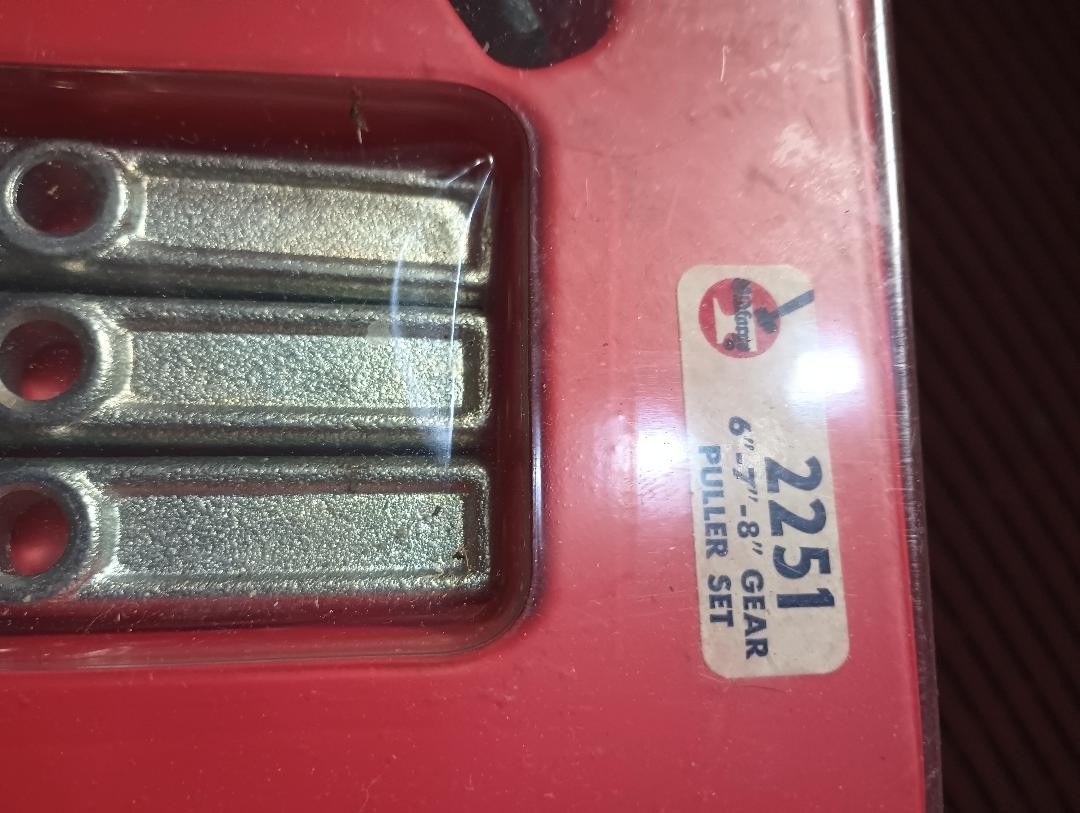 OLD FORGE 6″ – 7″ – 8″ Gear Puller SET / Vintage Never Used Original Package