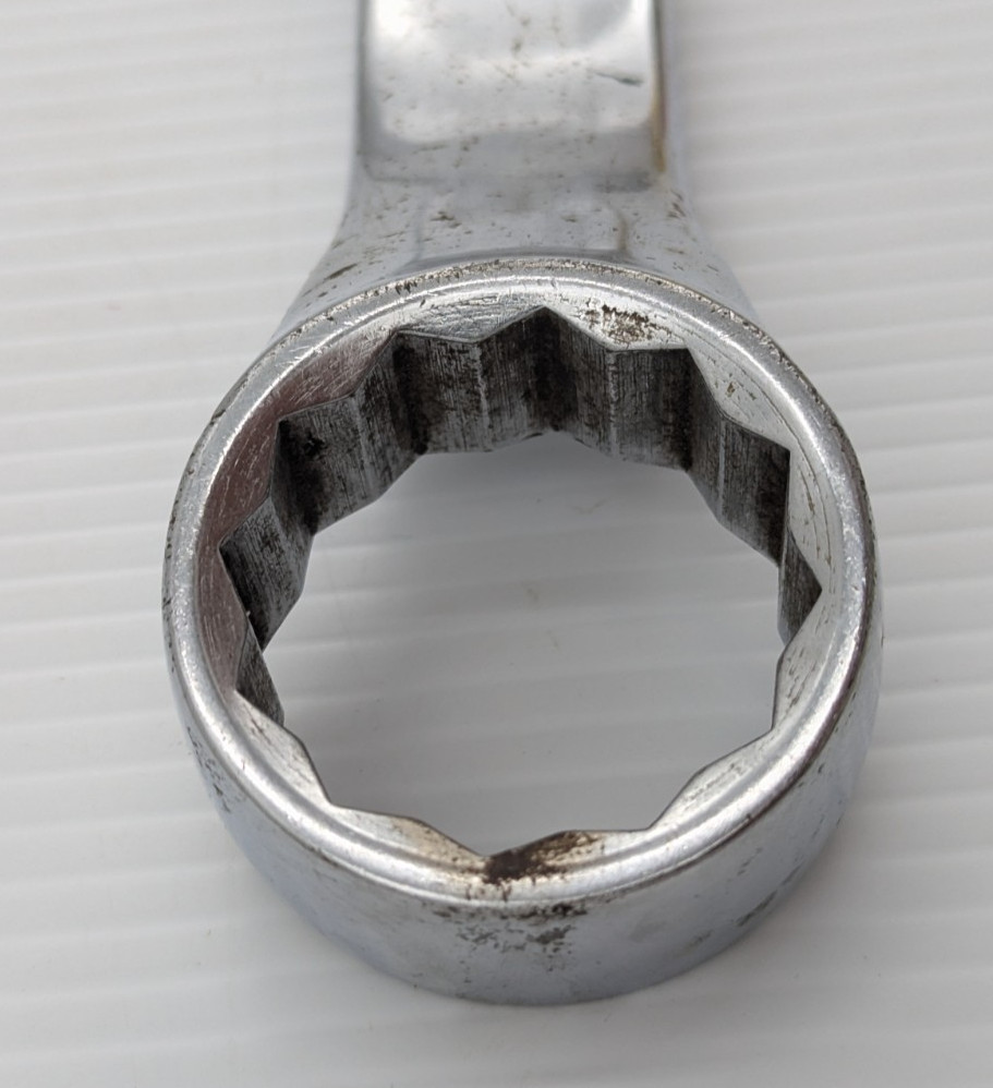 Snap-on SAE 1-7/16″ x 1-5/8″ 12 Point Offset Box Wrench XV4652