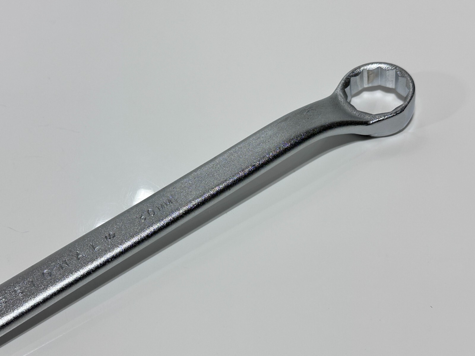 NOS Proto Tools USA 1133M Metric 30mm x 32mm Satin Offset Box Wrench – 12 Point