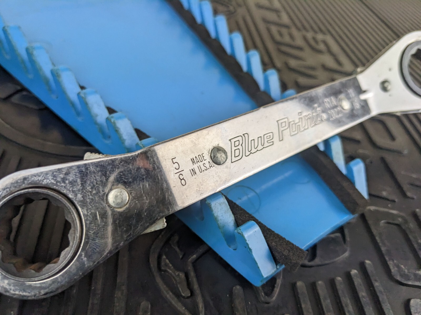 #al495 BLUE POINT RYA2022 5/8″ x 11/16″ 12 POINT OFFSET RATCHETING BOX WRENCH