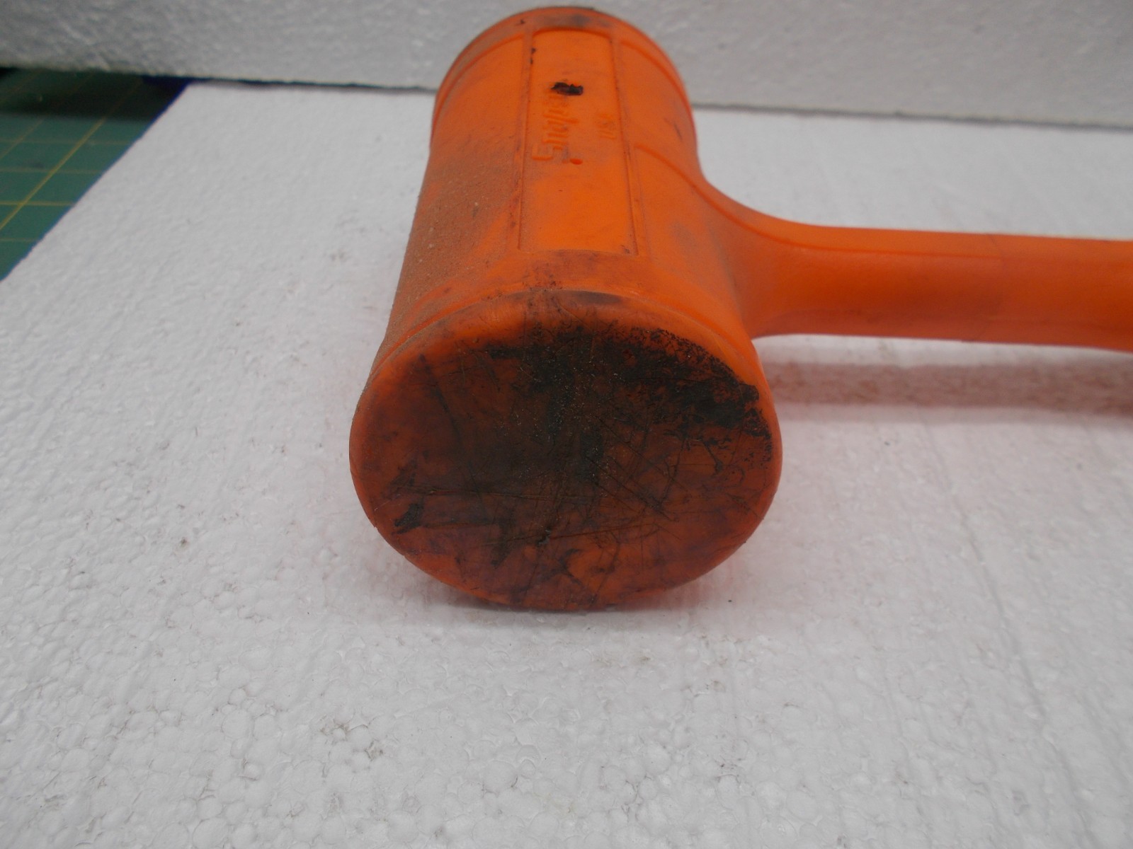 Snap-on tools 56oz Dead Blow Hammer Orange Soft Grip HBFE56