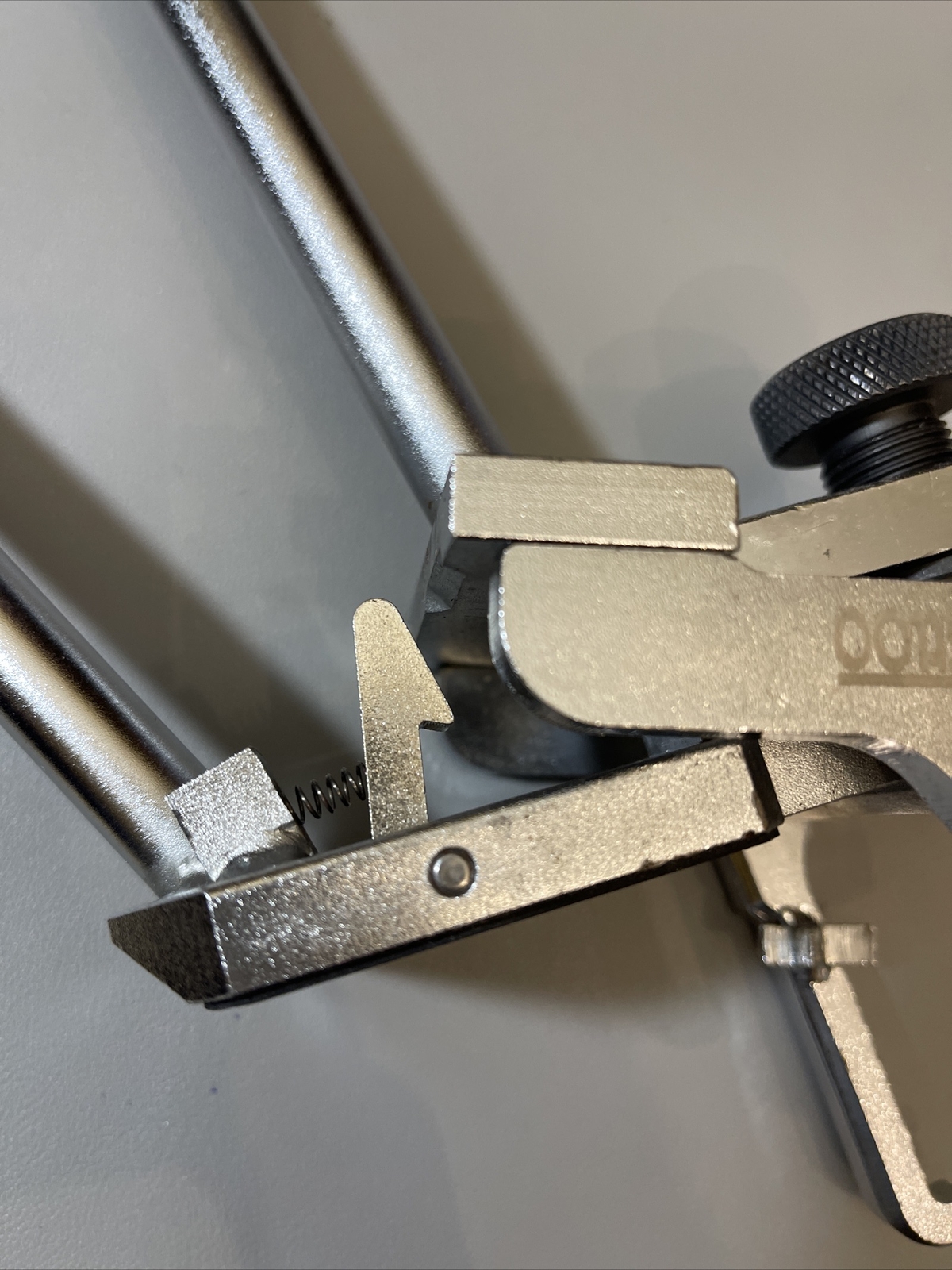 Yuesstloo Valve Pressure Spring Installer Remover