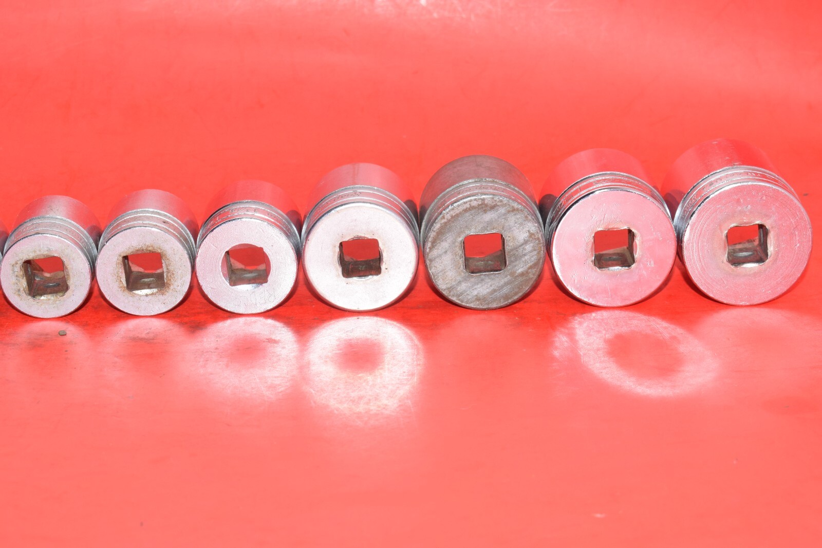 Snap-On 1/2″ Drive 16 PIECE SAE 3/8″ – 1-3/8″ Shallow 6-POINT Flank Socket Set