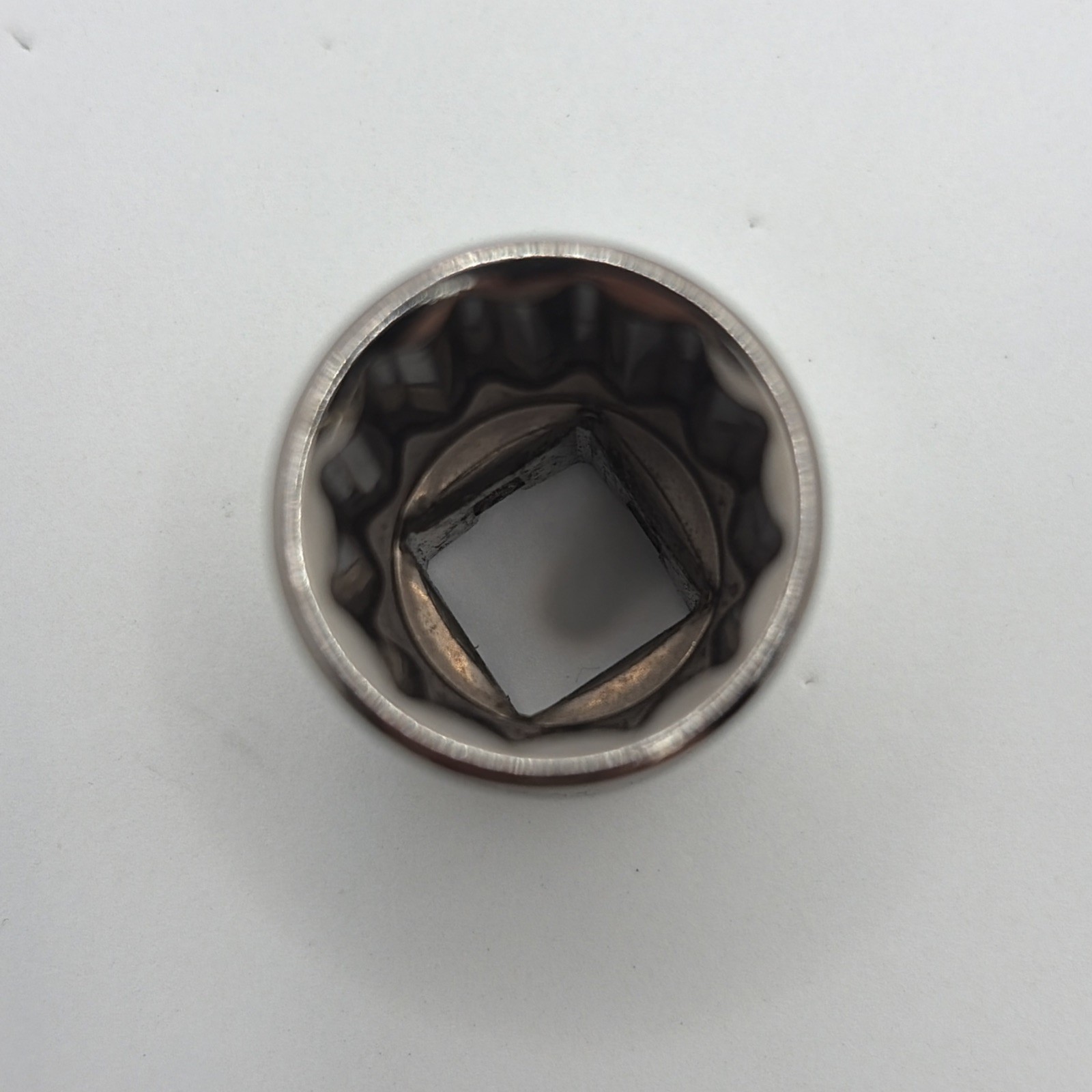 Craftsman 1/2″ Drive 19MM 12 Point Shallow Socket Metric G2 44238 USA